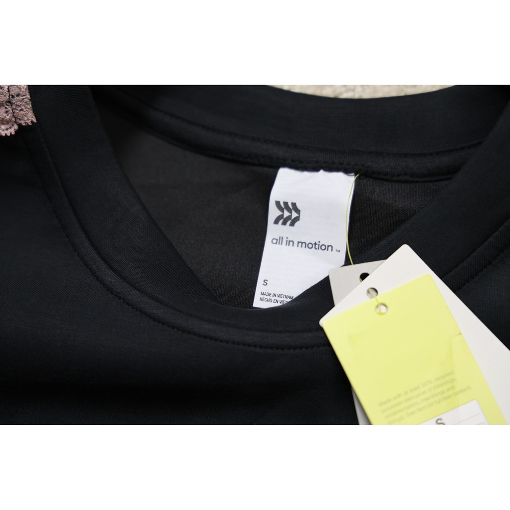 All in Motion Airy Sleek Lace Crew Pullover Black Pink Trim Small NWT - Picture 6 of 7